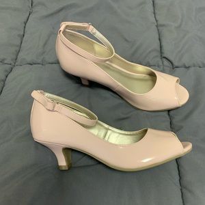 American eagle nude formal shoes